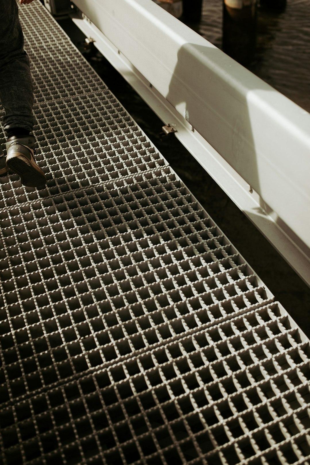 Conveyor systems in factories and logistics