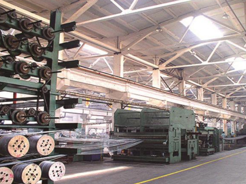 Conveyor systems in factories and logistics