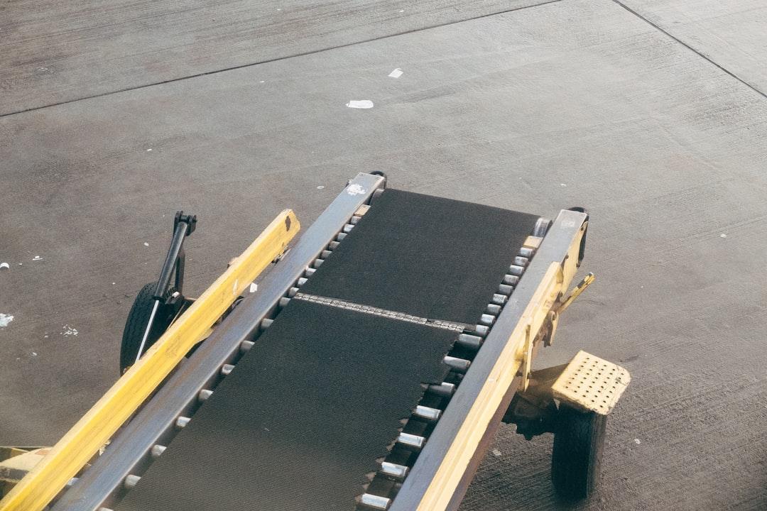 Conveyor systems in factories and logistics